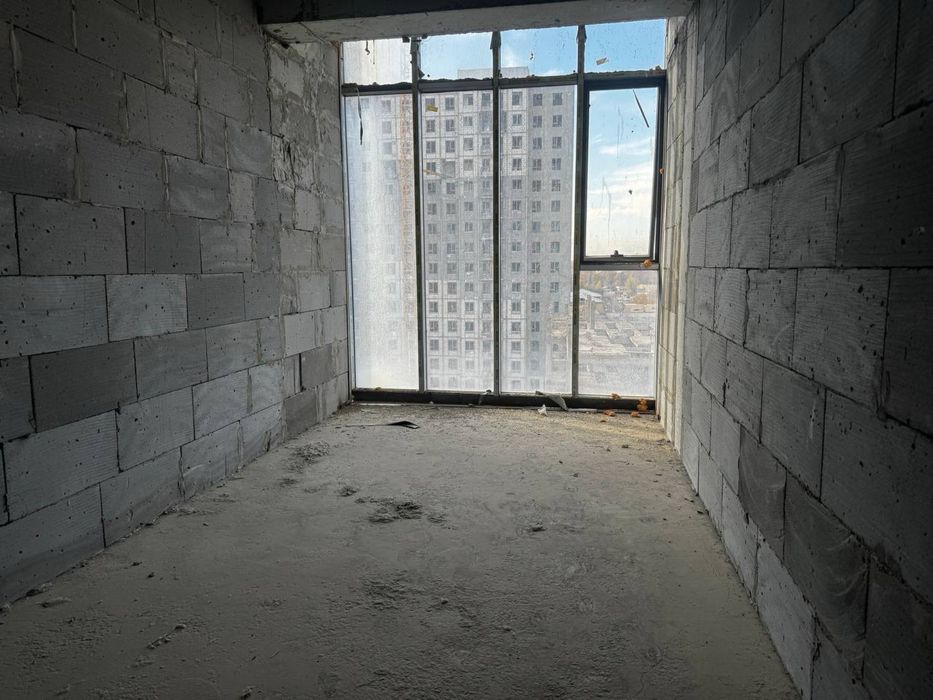 Мирзо Улугбекский район. Евро 3х комнатная. Коробка. С кадастром.