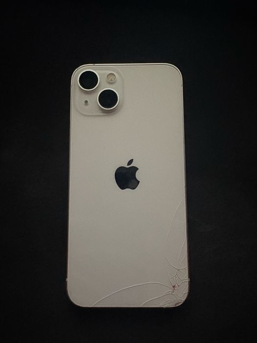 Iphone 13 Само с външни забележки