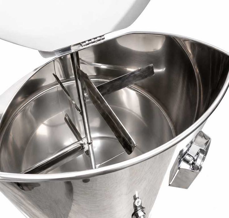 Cazan de fierbere cu malaxor pentru gem, dulceata, zacusca, bulion, pasta de rosii, supe, tocane