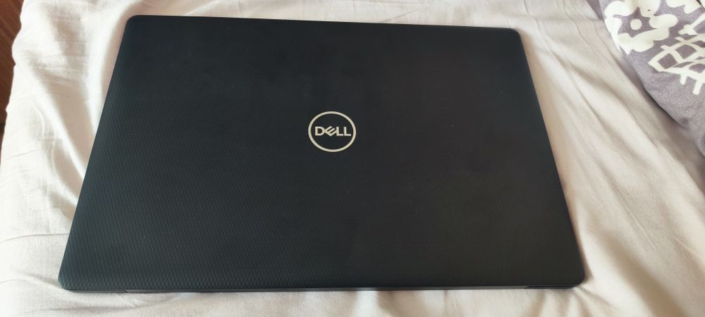 Dell Inspiron 3593 8 Ram За части или поправка и ползване, но целия а