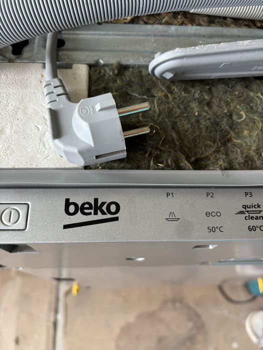 Съдомиялна за вграждане BEKO DIS5530 за ремонт