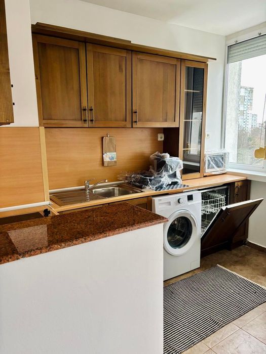 Дава се под наем Тристаен апартамент в Бургас, Лазур - 80 кв.м за 677.79 € - Снимка #3