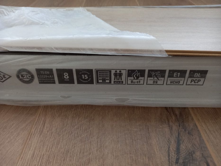 Ламиниран паркет,AC4/32, 8мм