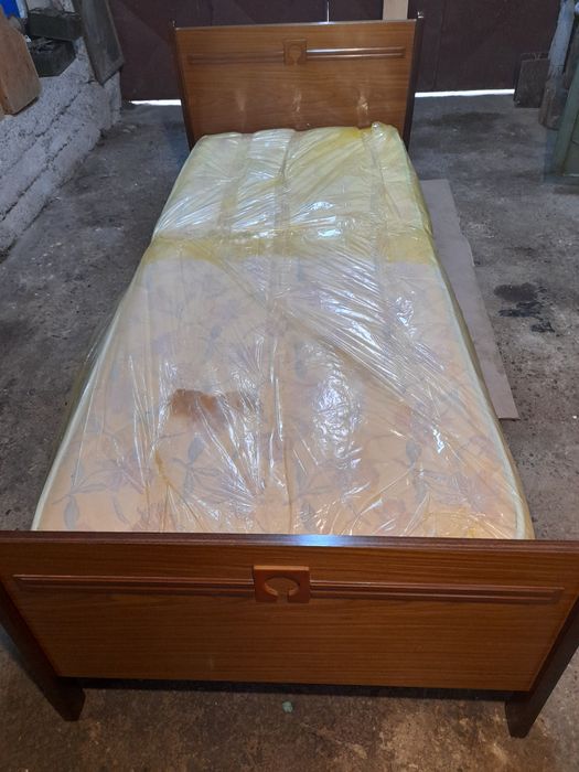 Pat pentru o persoană