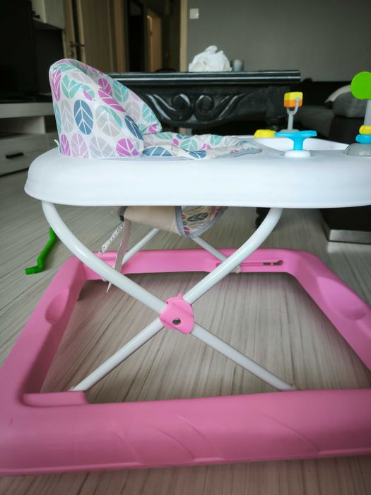 Детска проходилка розова,марка Moni