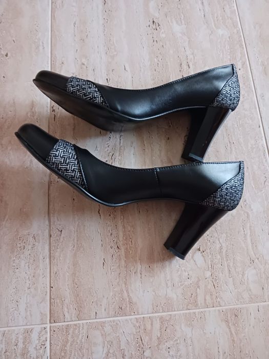 Pantofi noi piele 39