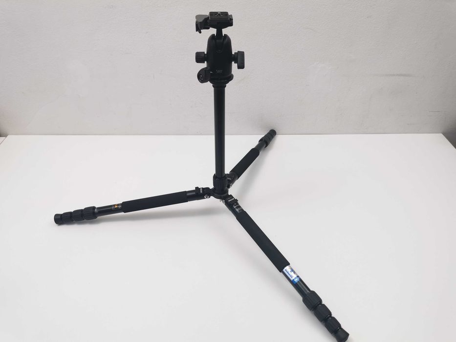 Алуминиев статив с вграден монопод Tiltall TE-254 в комплект с Manfrotto 498RC2 ябълковидна глава