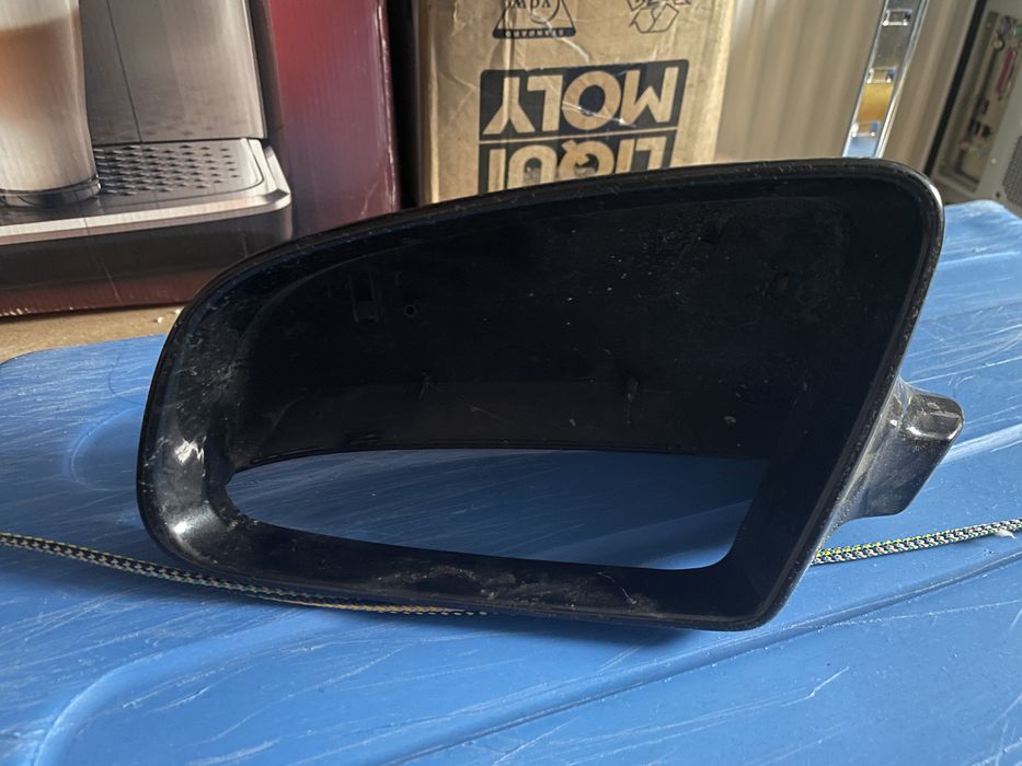Carcasa oglinda stanga Audi a4 B6 Audi a3