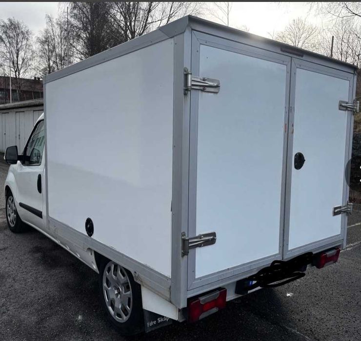 Фиат Добло хладилен пикап