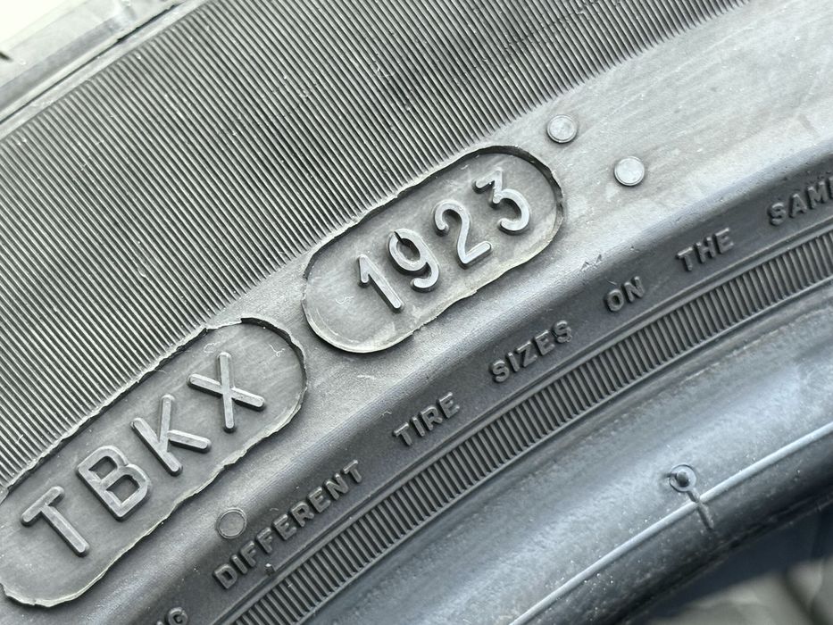 235|45 R18. Michelin, комплект шин.