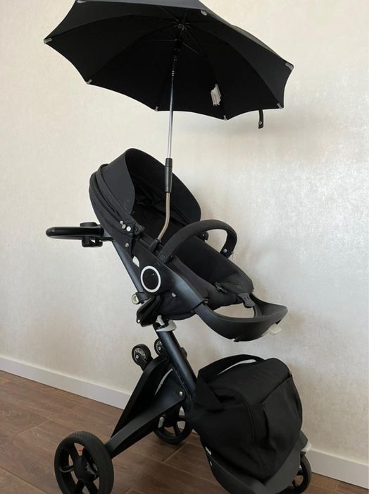 Коляска детское STOKKE