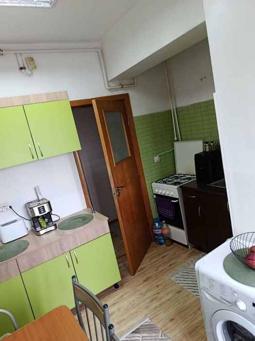 Apartament 2 camere de închiriat