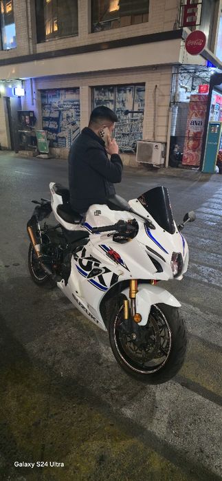 Продам мот suzuki