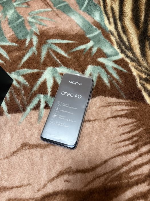 Vand telefon Oppo A17