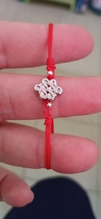 Нови Ръчно Изработени Гривнички