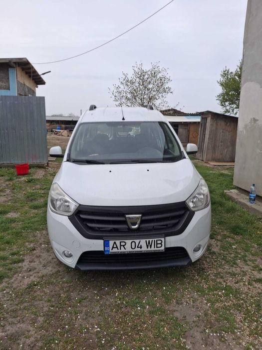 Vând Dacia Dokker