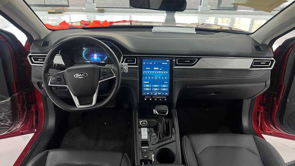 Продаётся новый JAC J7 (без пробег)