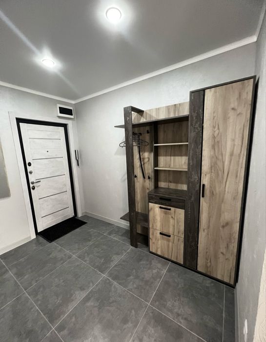 Саяхат, 1-ком.часы.