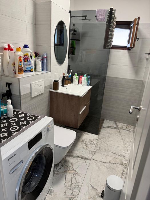 Apartament 3 camere decomandat 2 bai. Cartier Astra.