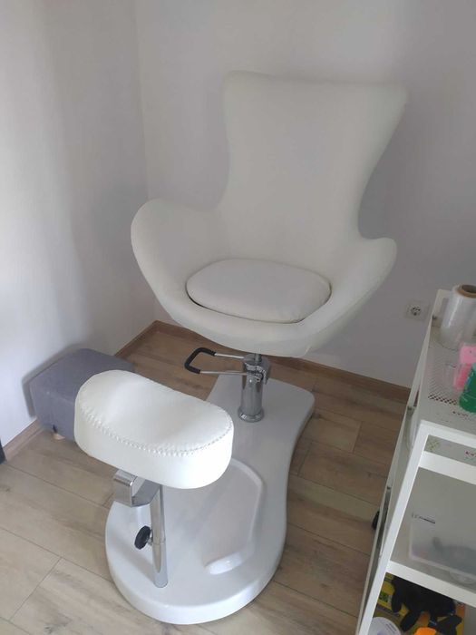 Стол за педикюр Crem 105 х 75 х 54/70 см - наличен