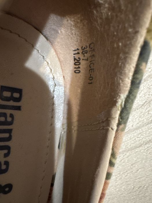 Шикарные туфли танцевали в клубах