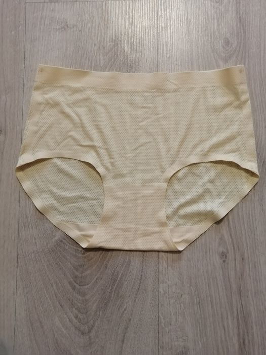 Бесшовные трусики