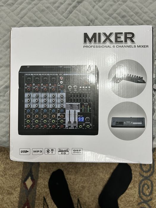 Продам колонки JBL