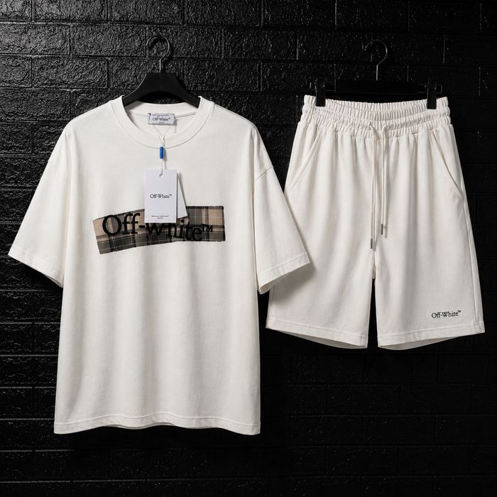 Compleu Off White si tricouri