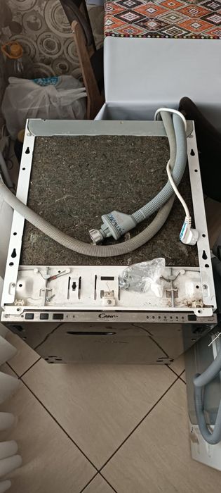 Продам посудомоечную машинку