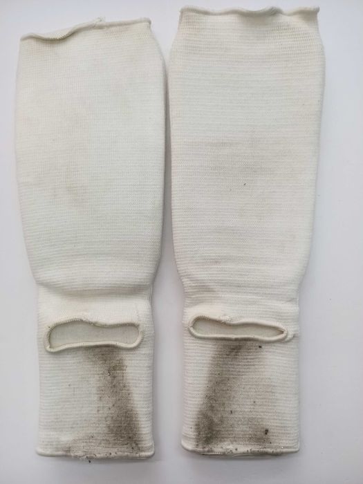 Продаются щитки для ног