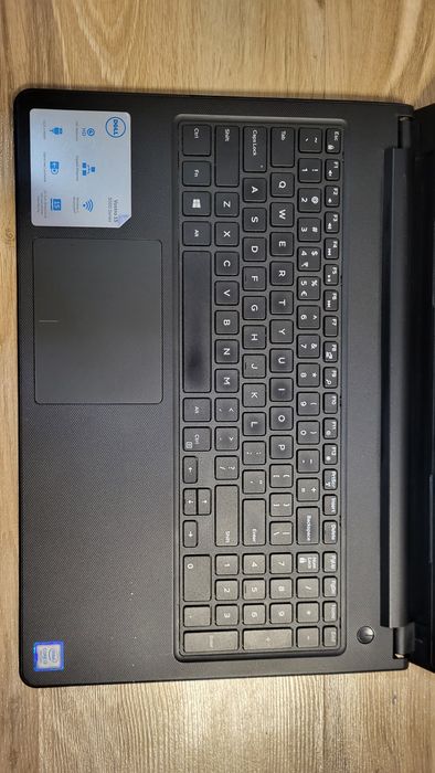 Dell Vostro 15 series 3000 se dezmembrează
