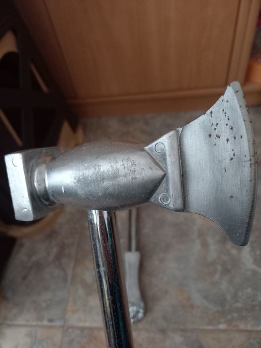 Два съветски сатъра