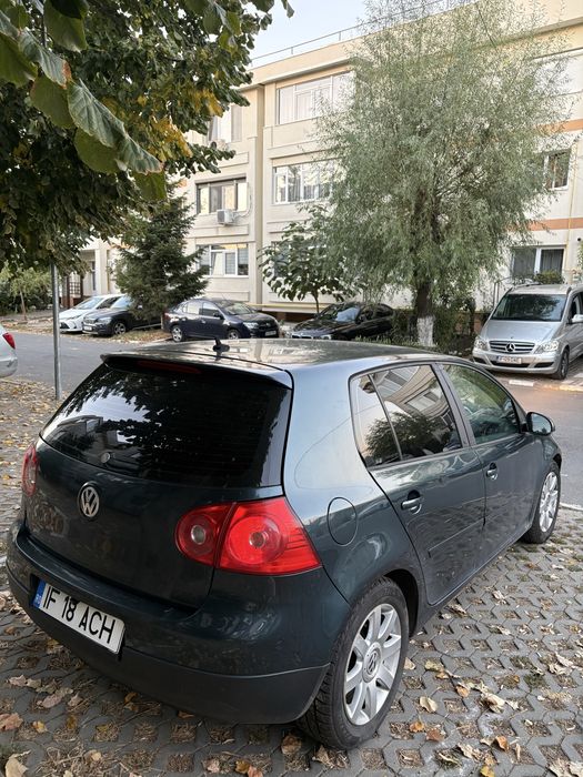 VW Golf 5 1.6 benzină + GPL