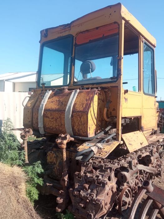 Дт - 75 трактор.