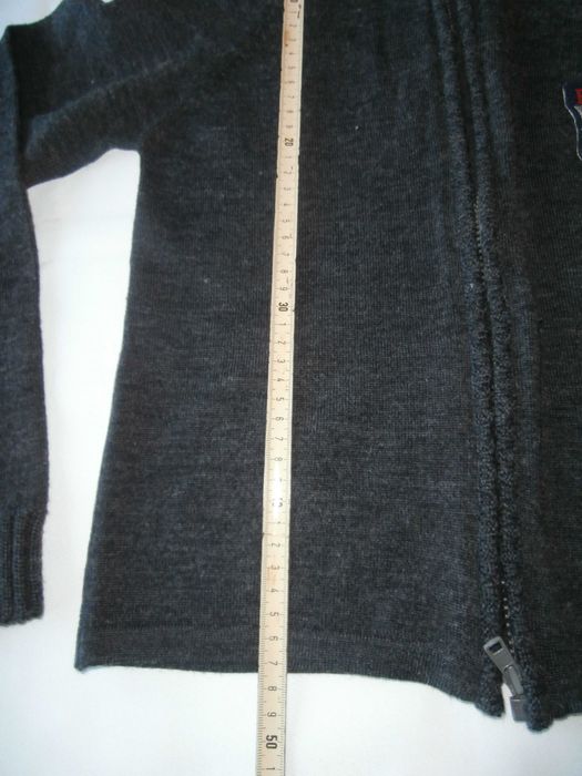 Детска плетена жилетка