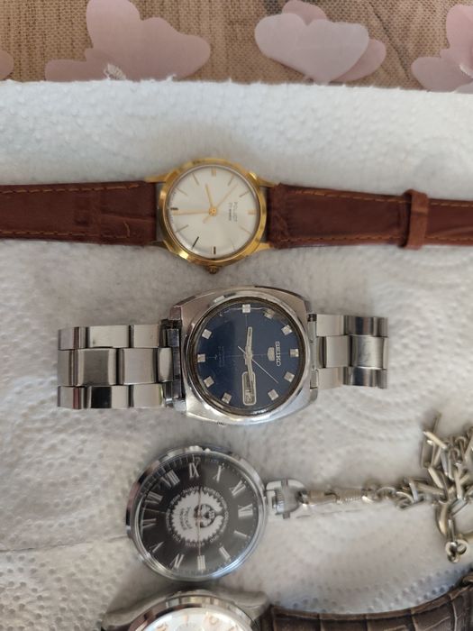 Различни часовници