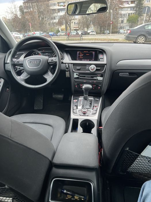 Vand Audi A4 B8 Facelift. Nu accept schimb!