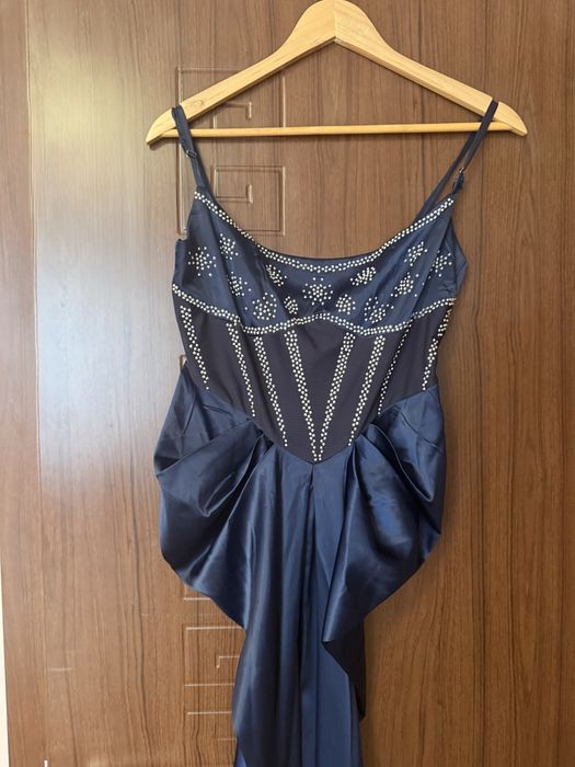 Продавам нова официална рокля