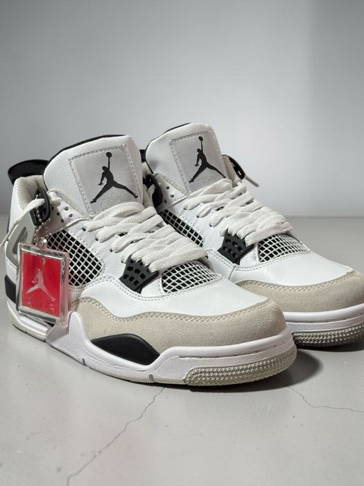 Air Jordan 4 Military Black