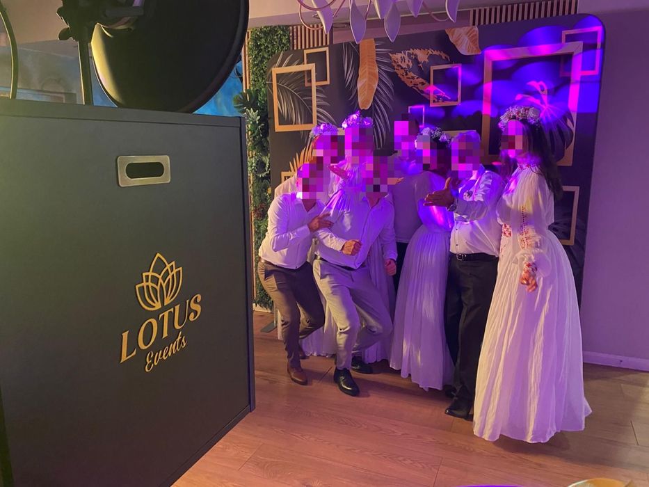 Inchiriez cabina foto