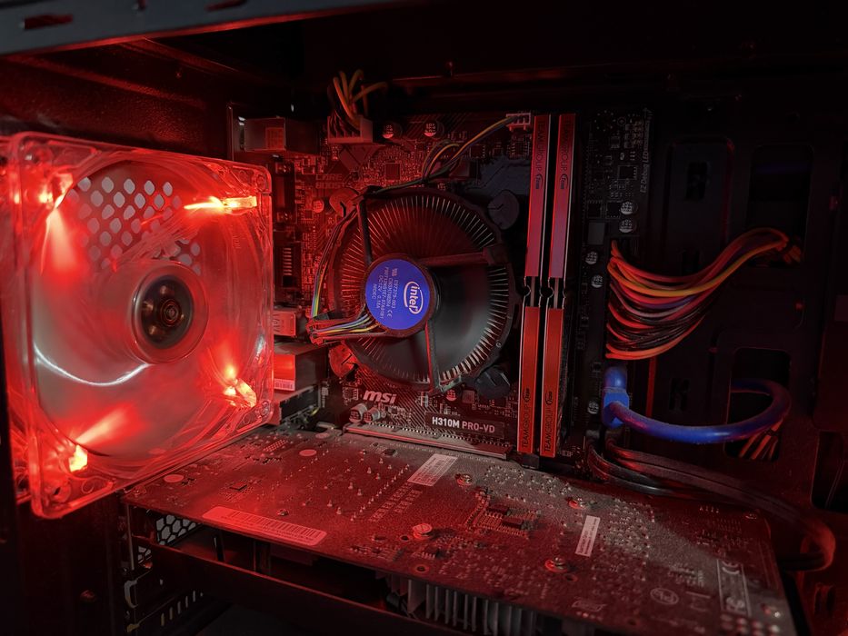 Гейминг конфигурация Core i5-8400, 16GB RAM, GTX 1060