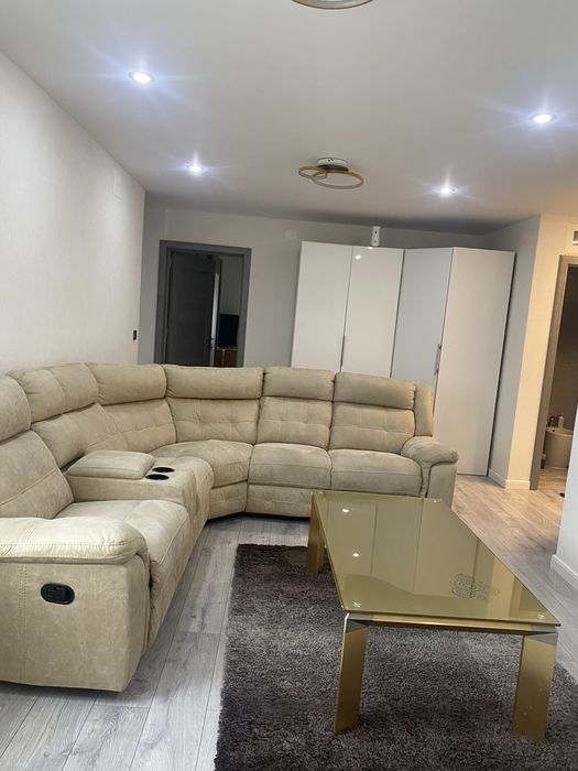 Apartament 4 camere de vanzare