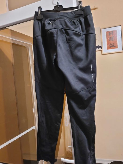 Vand pantaloni sport baieti ( toamna/ iarna ) marimea 28-30,  Crivit