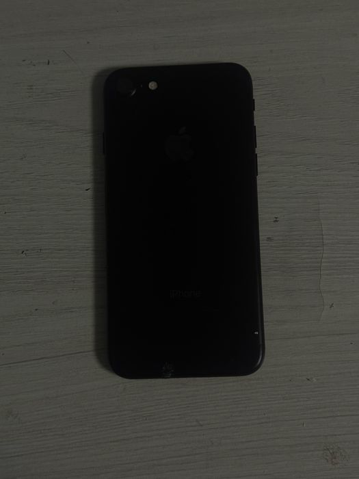 Iphone 7 32гб 9/10