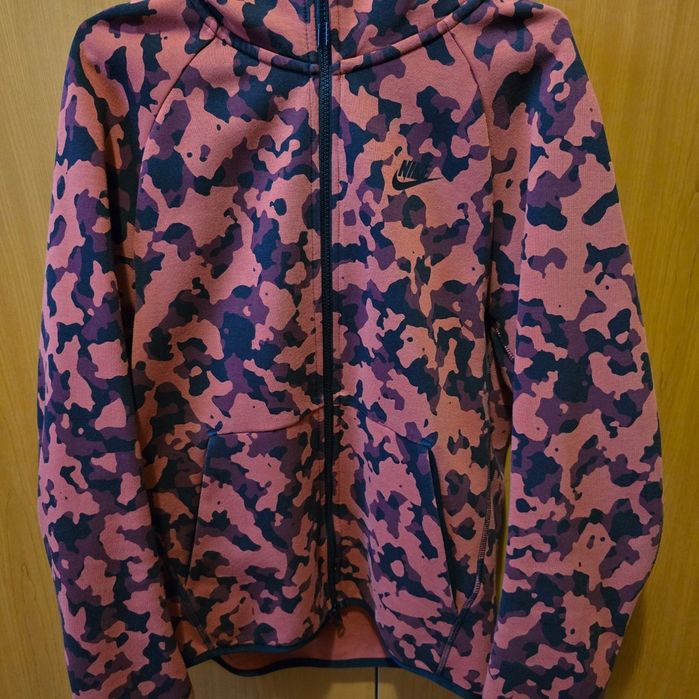 Trening Nike Tech Fleece Red Camo