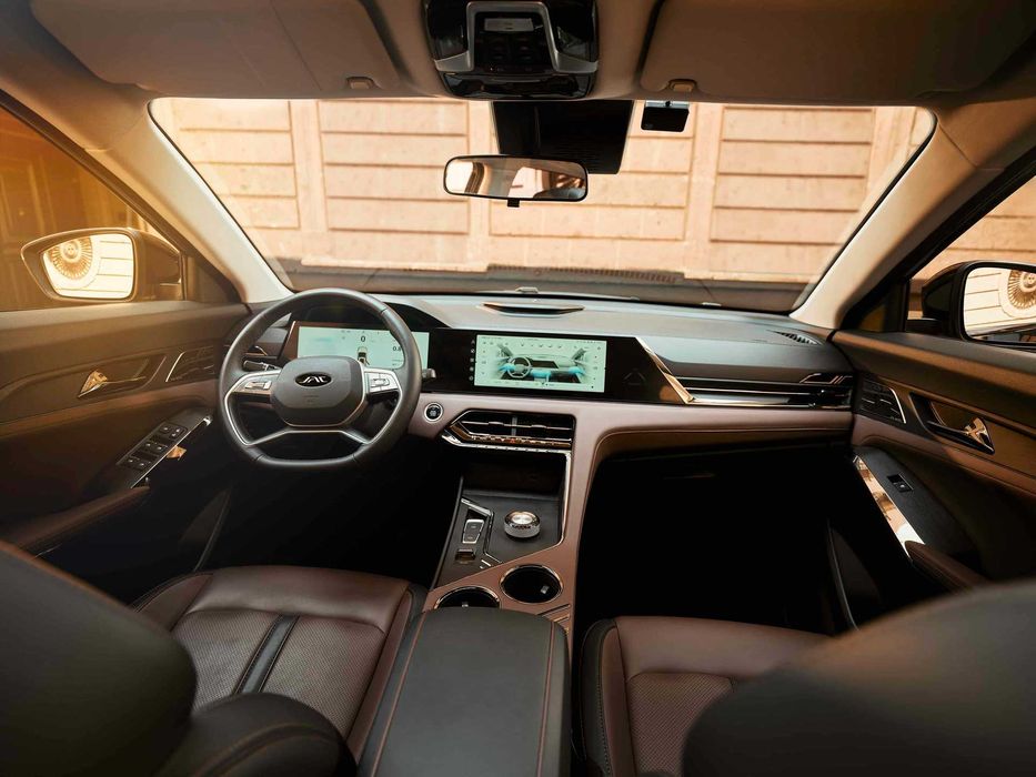 JAC JS8 — 7 o‘rinli, 2025