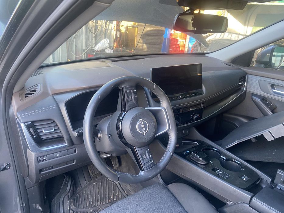 Nisan X-trail 1.5benzin hibrib На части!!!
