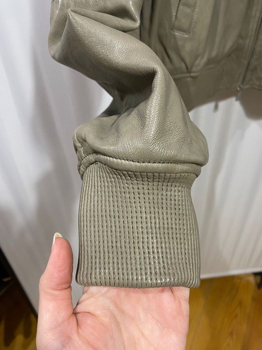 Ново яке от естествена кожа Mango в бежово