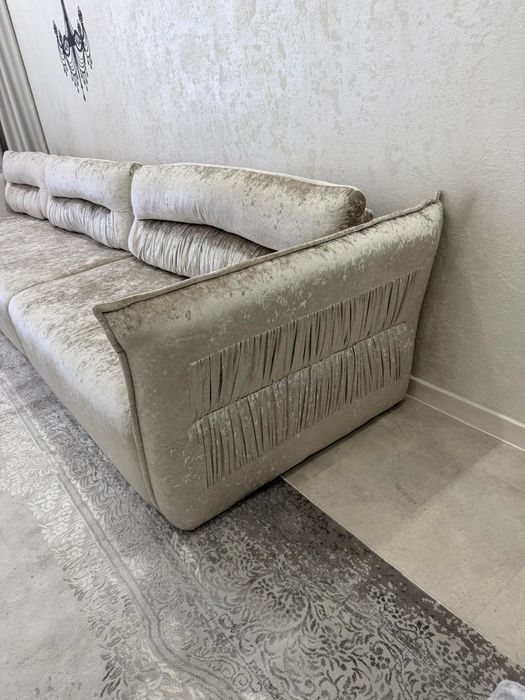 Диван в идеальном состоянии.