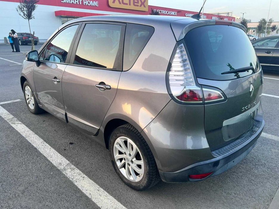 RENAULT Scenic 2014 — imagine 3
